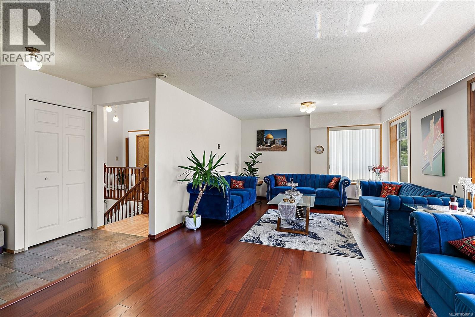 3301 Argyle Pl Property Photo 3