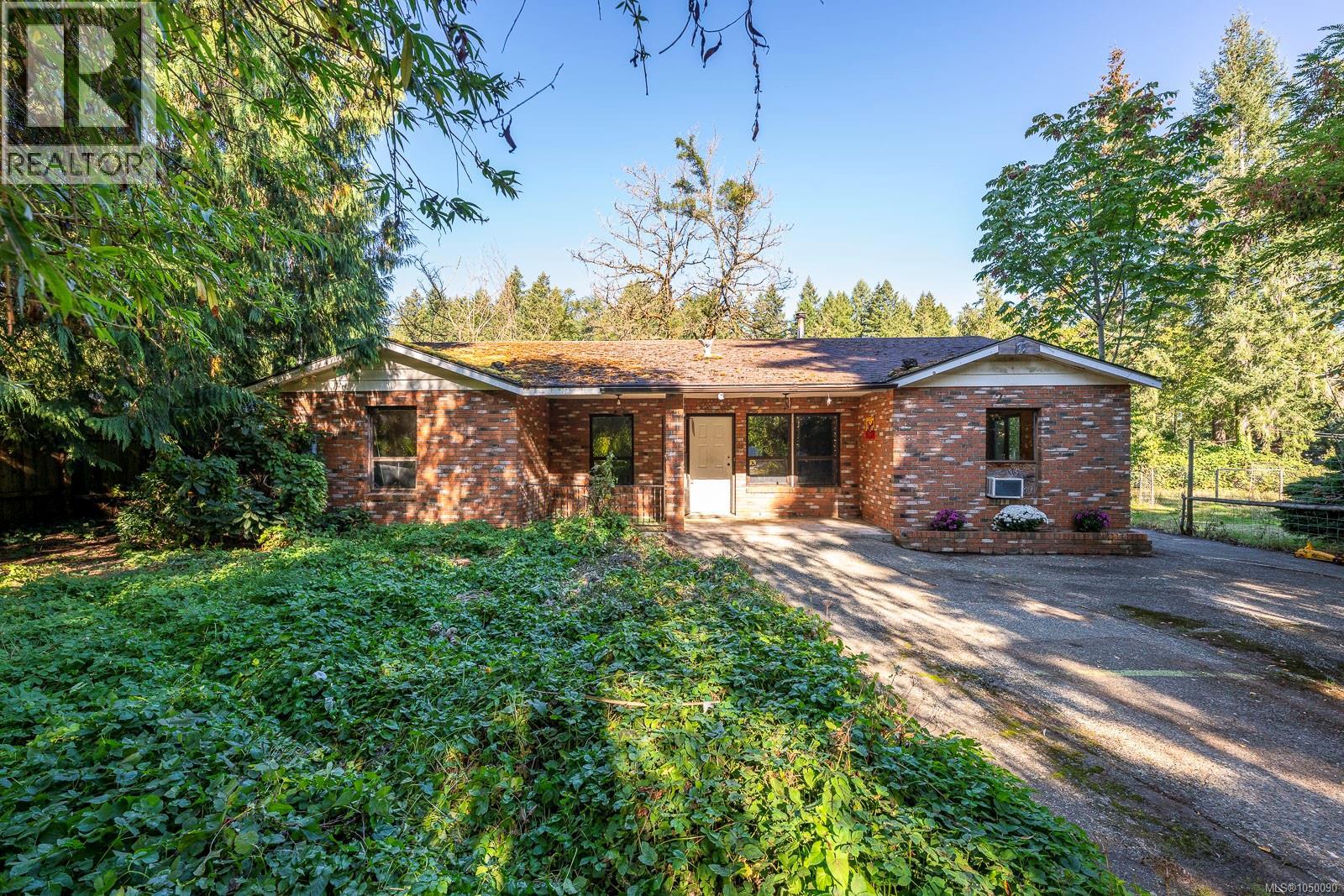 2547 Mabley Rd Property Photo 1