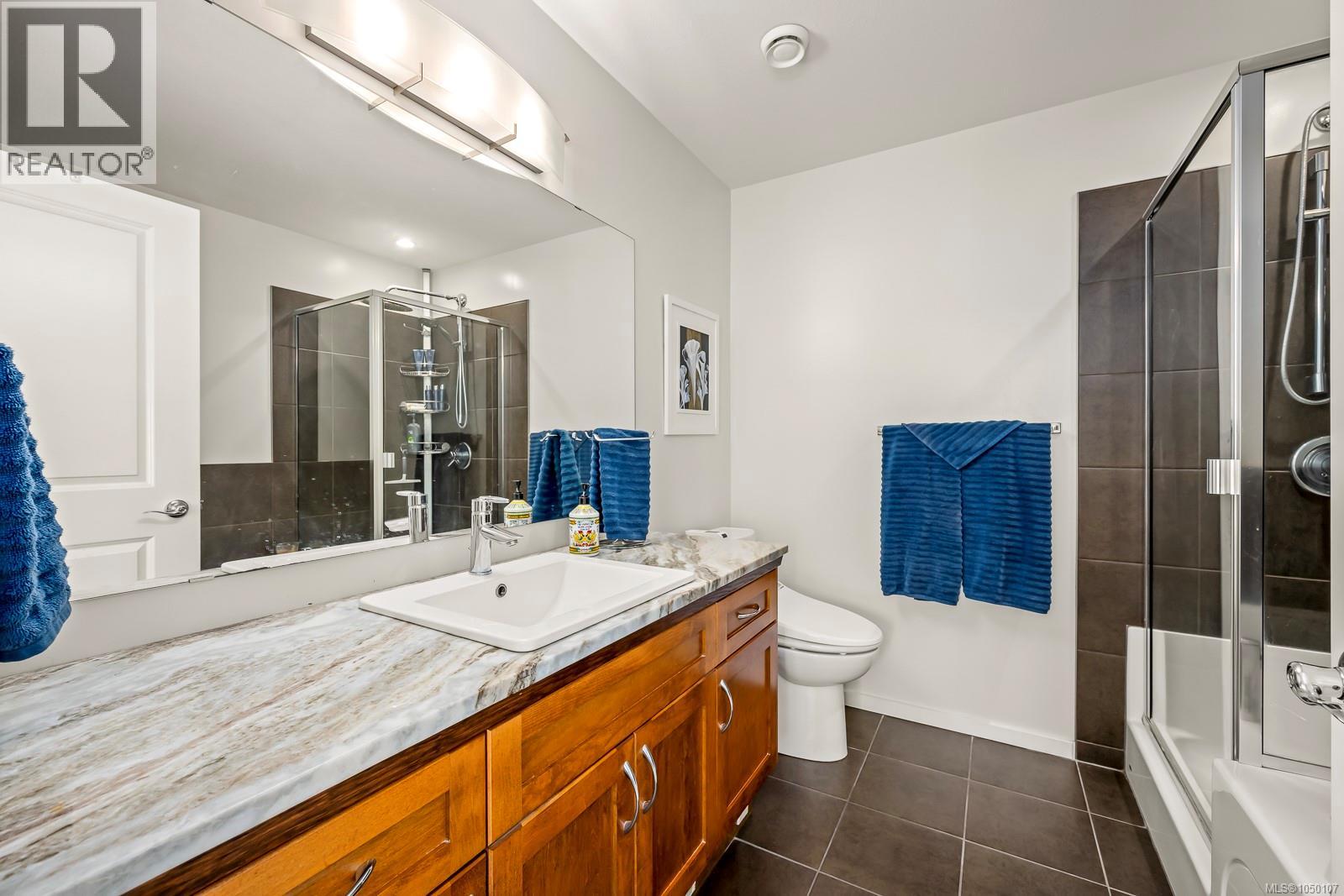 17 700 Lancaster Way Property Photo 12