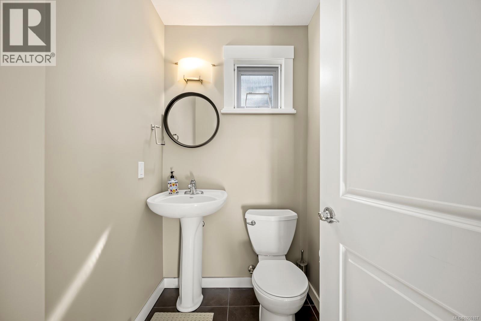 17 700 Lancaster Way Property Photo 18