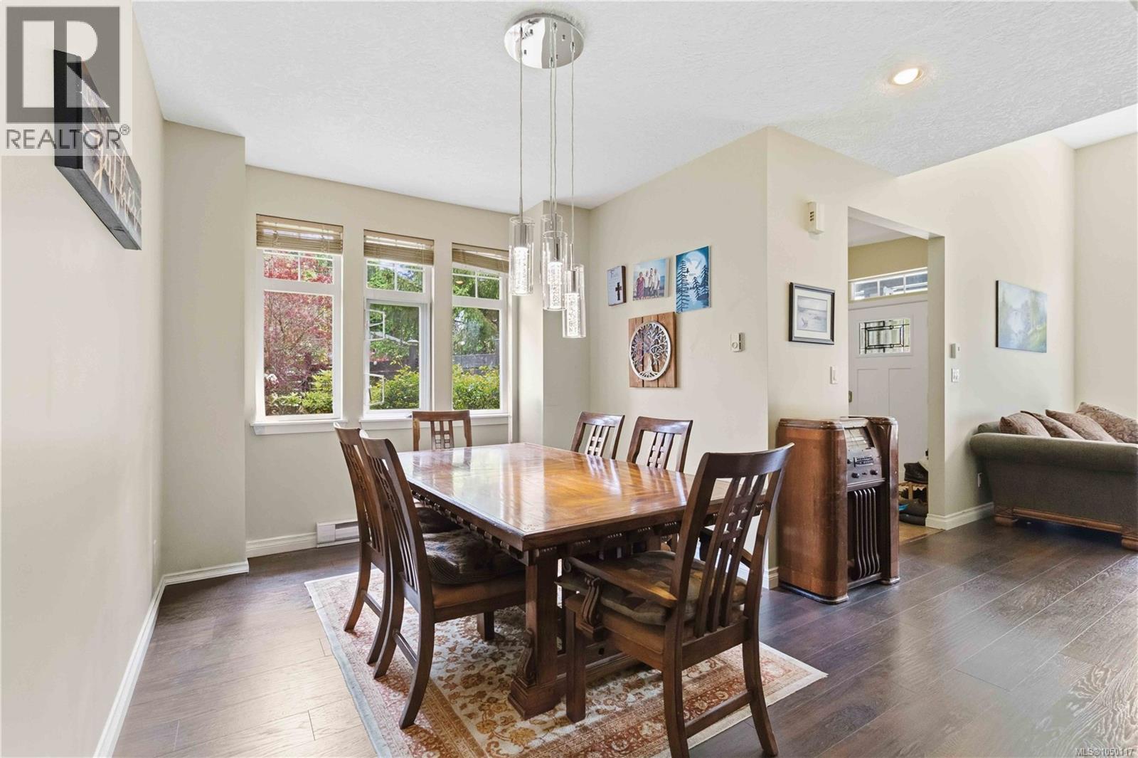 2365 Demamiel Dr Property Photo 10