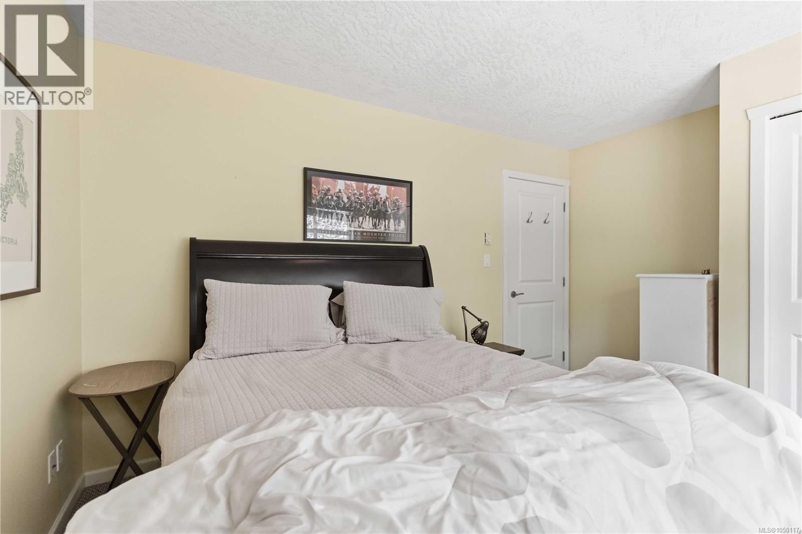 2365 Demamiel Dr Property Photo 36