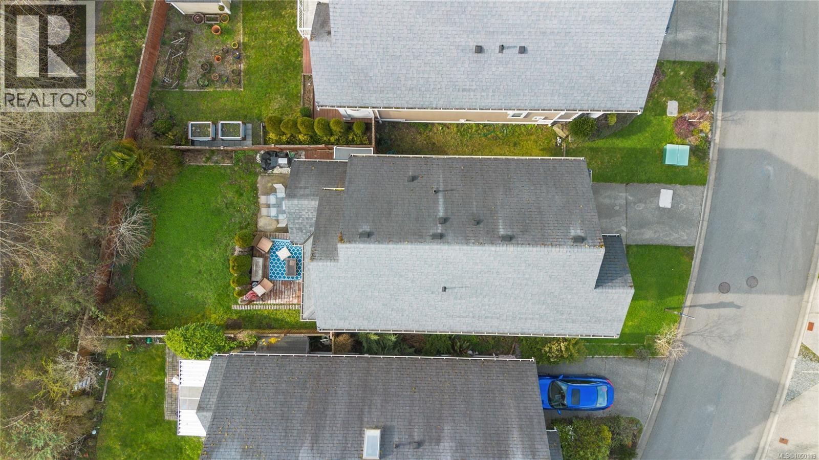106 2260 Maple Ave N Property Photo 3