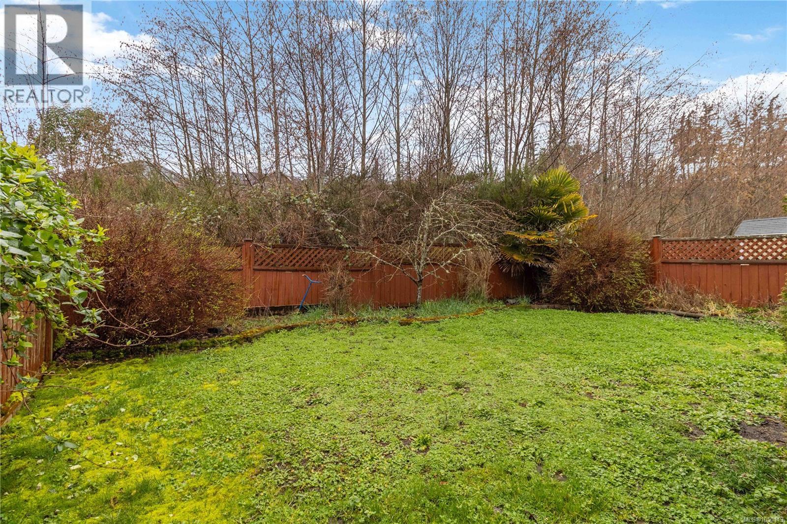 106 2260 Maple Ave N Property Photo 18