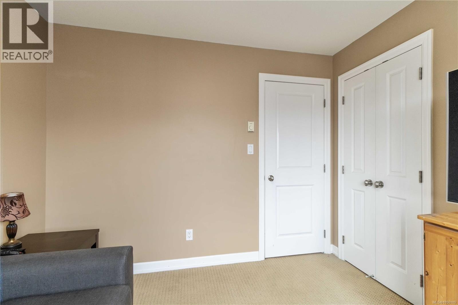 106 2260 Maple Ave N Property Photo 44