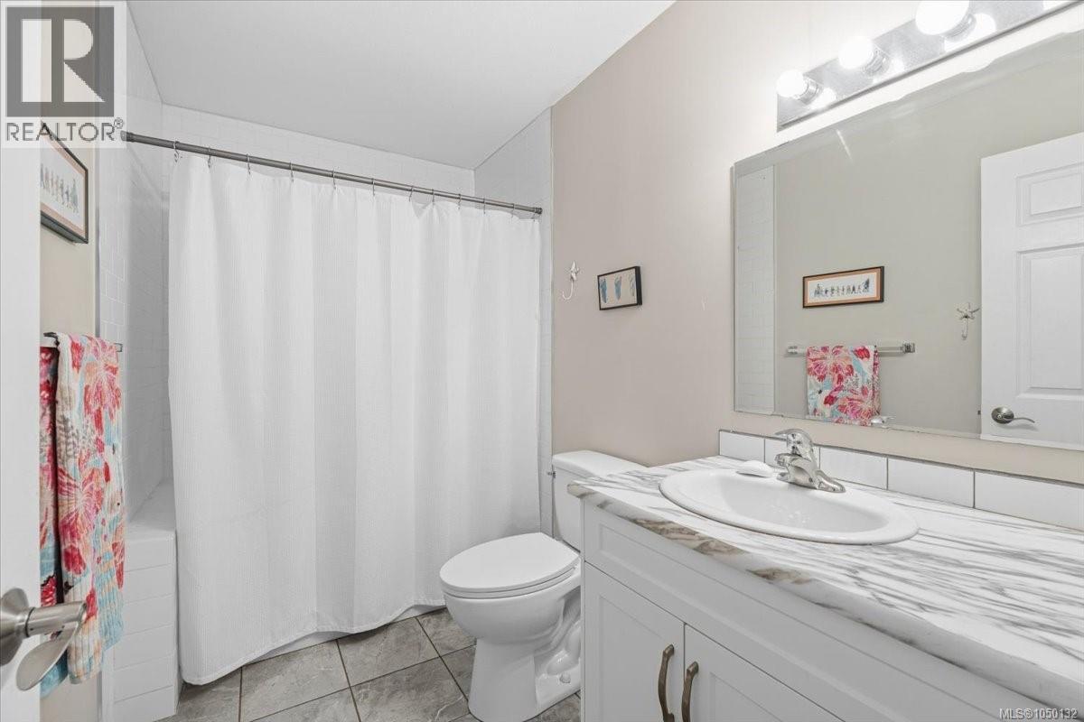 620 Spruce St Property Photo 25