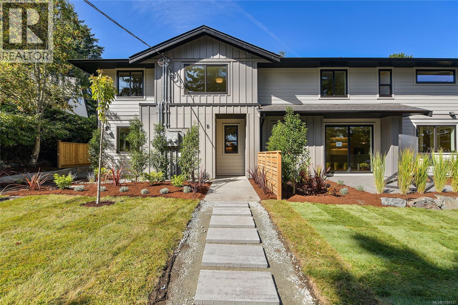 2 4430 Shore Way Property Photo 1