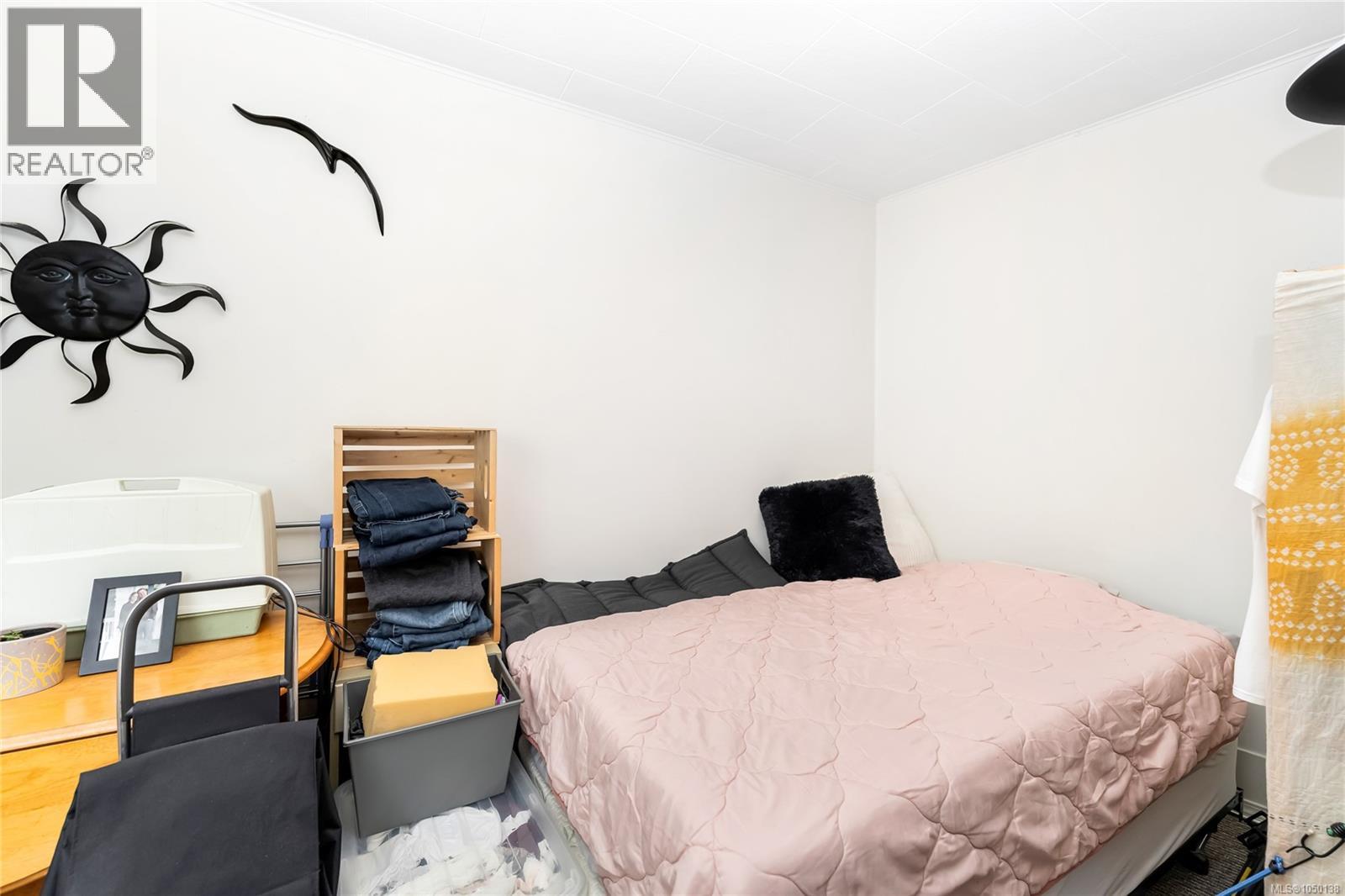 171 Canada Ave Property Photo 30