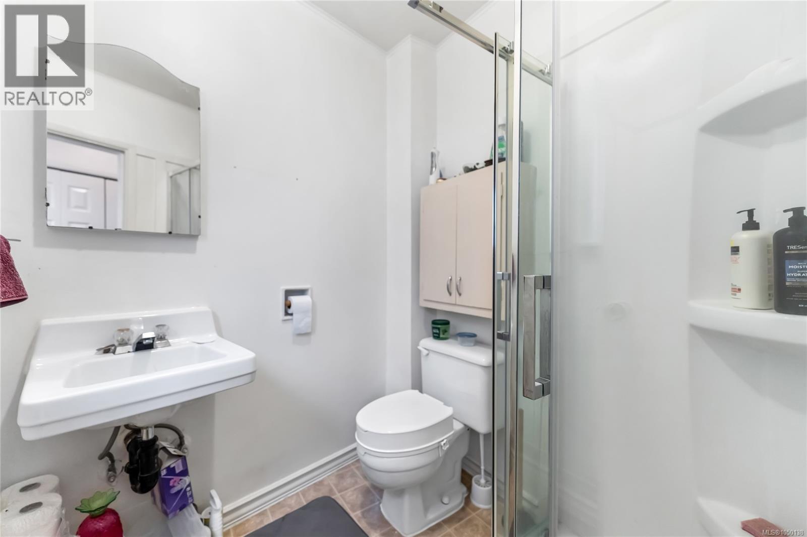 171 Canada Ave Property Photo 31