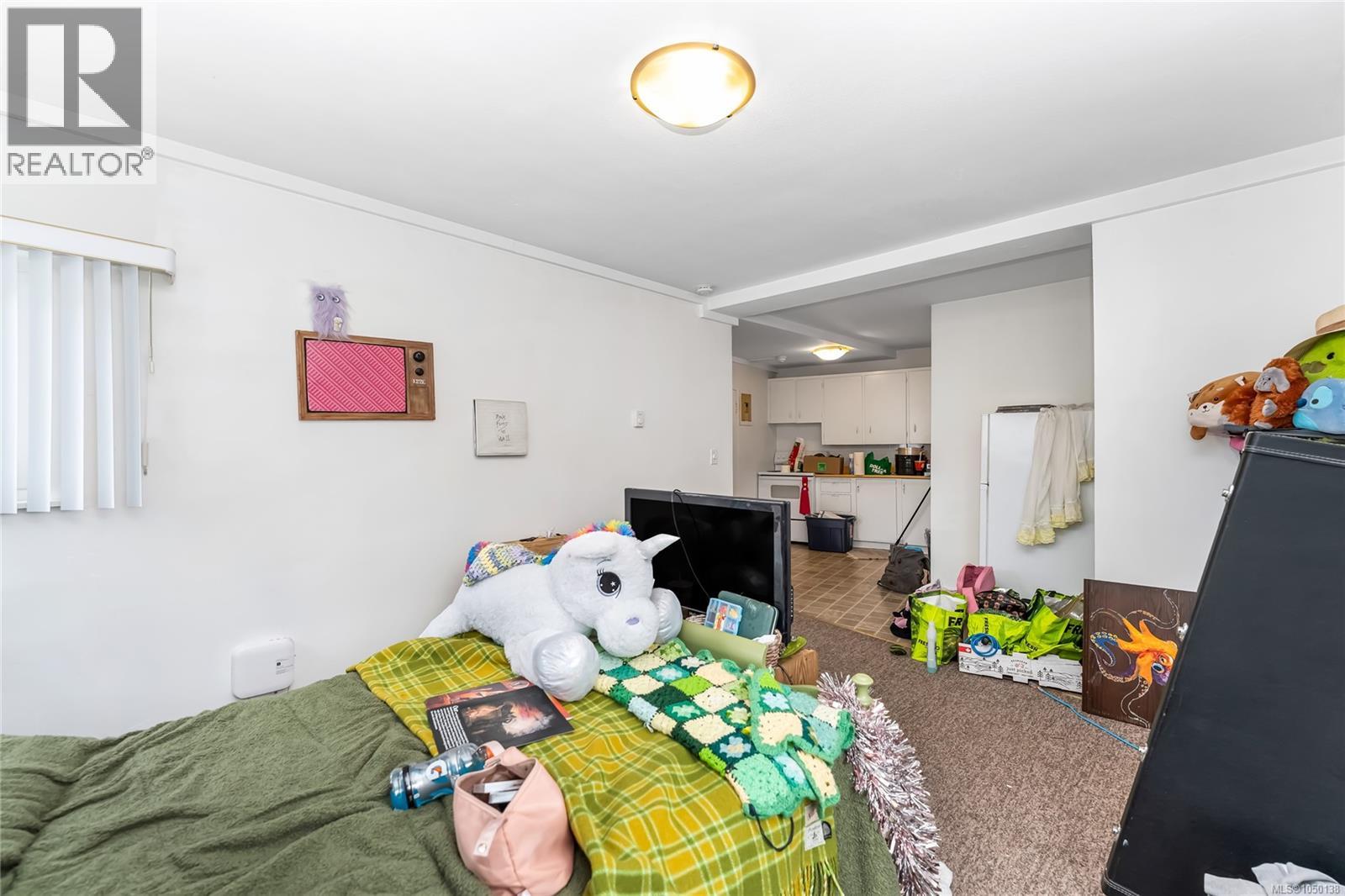 171 Canada Ave Property Photo 40