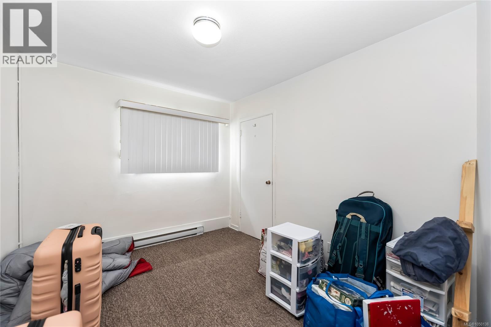171 Canada Ave Property Photo 41