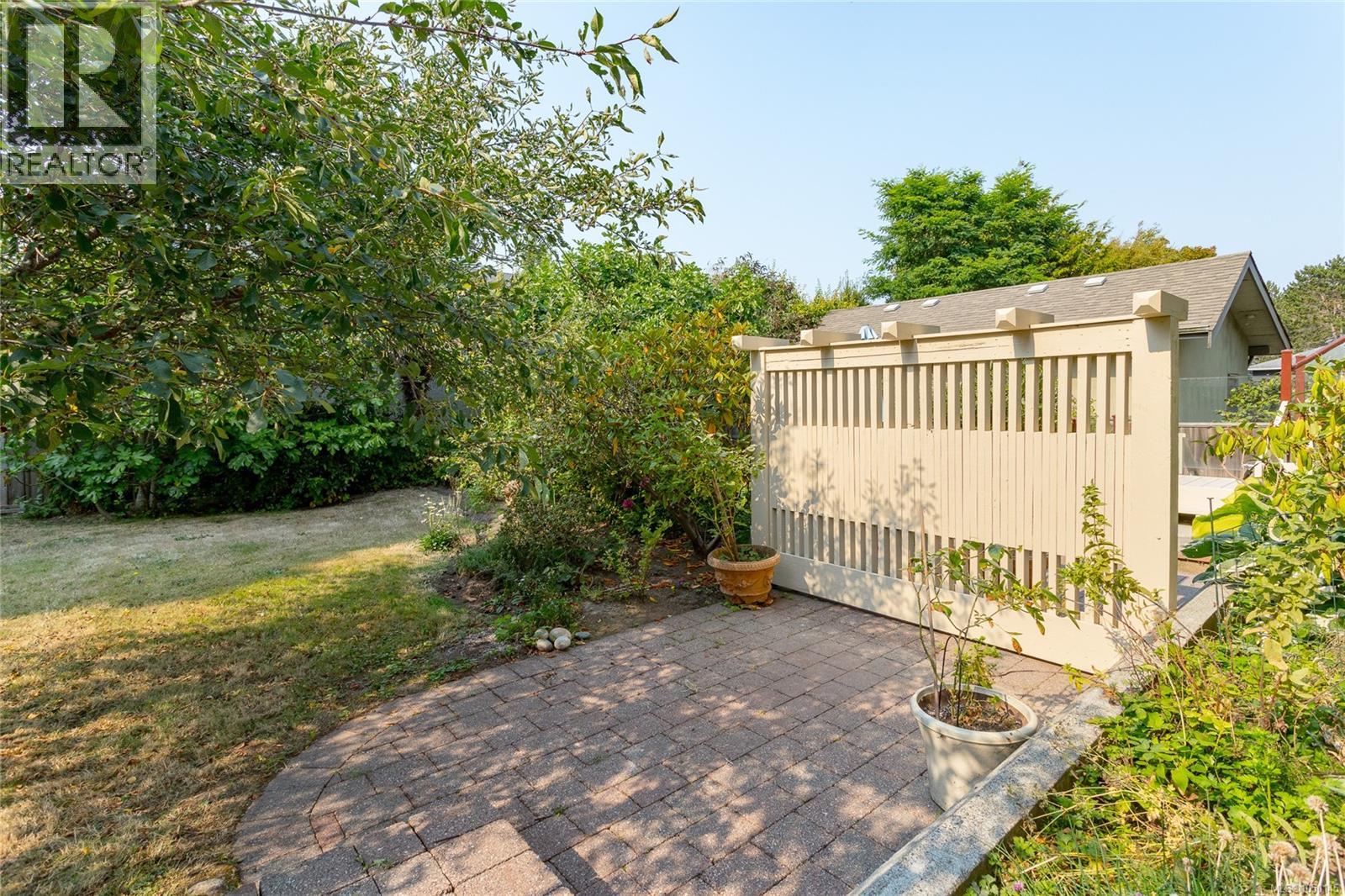 1518 Dallas Rd Property Photo 56