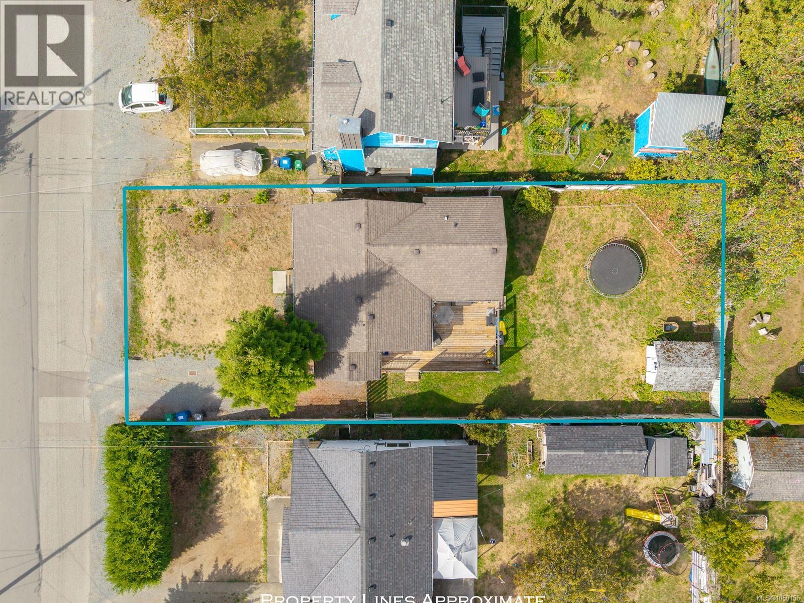 960 St. Andrews St Property Photo 3