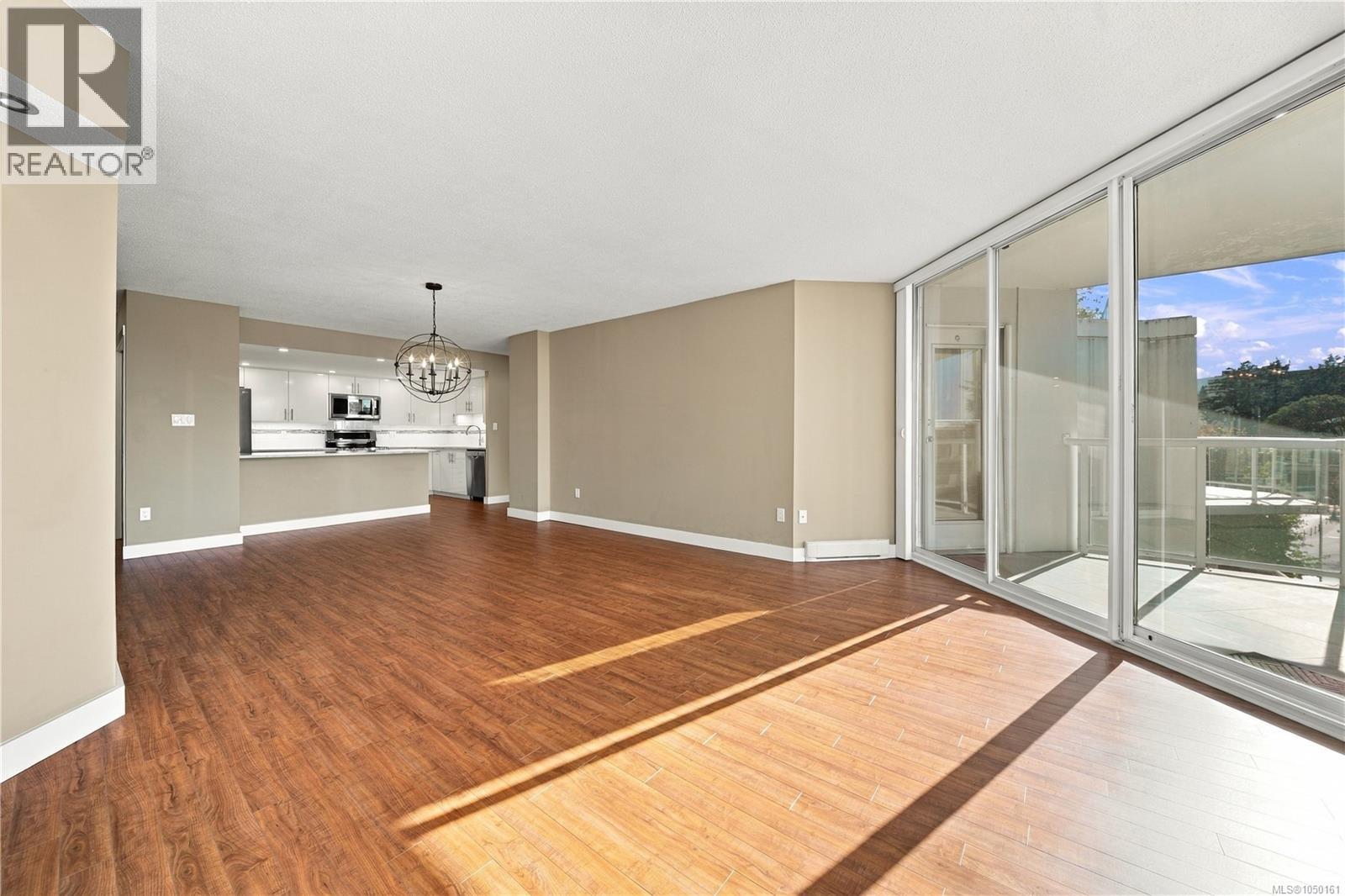 402 158 Promenade Dr Property Photo 13