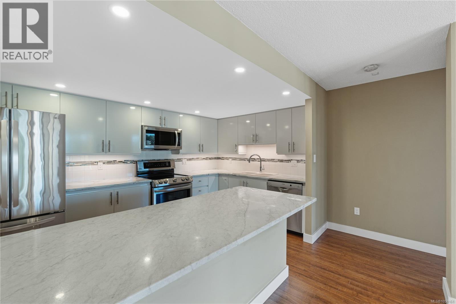 402 158 Promenade Dr Property Photo 15