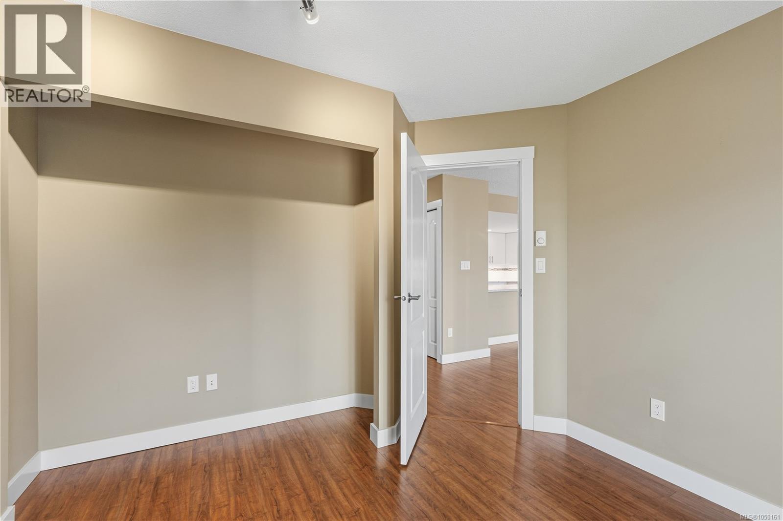 402 158 Promenade Dr Property Photo 34