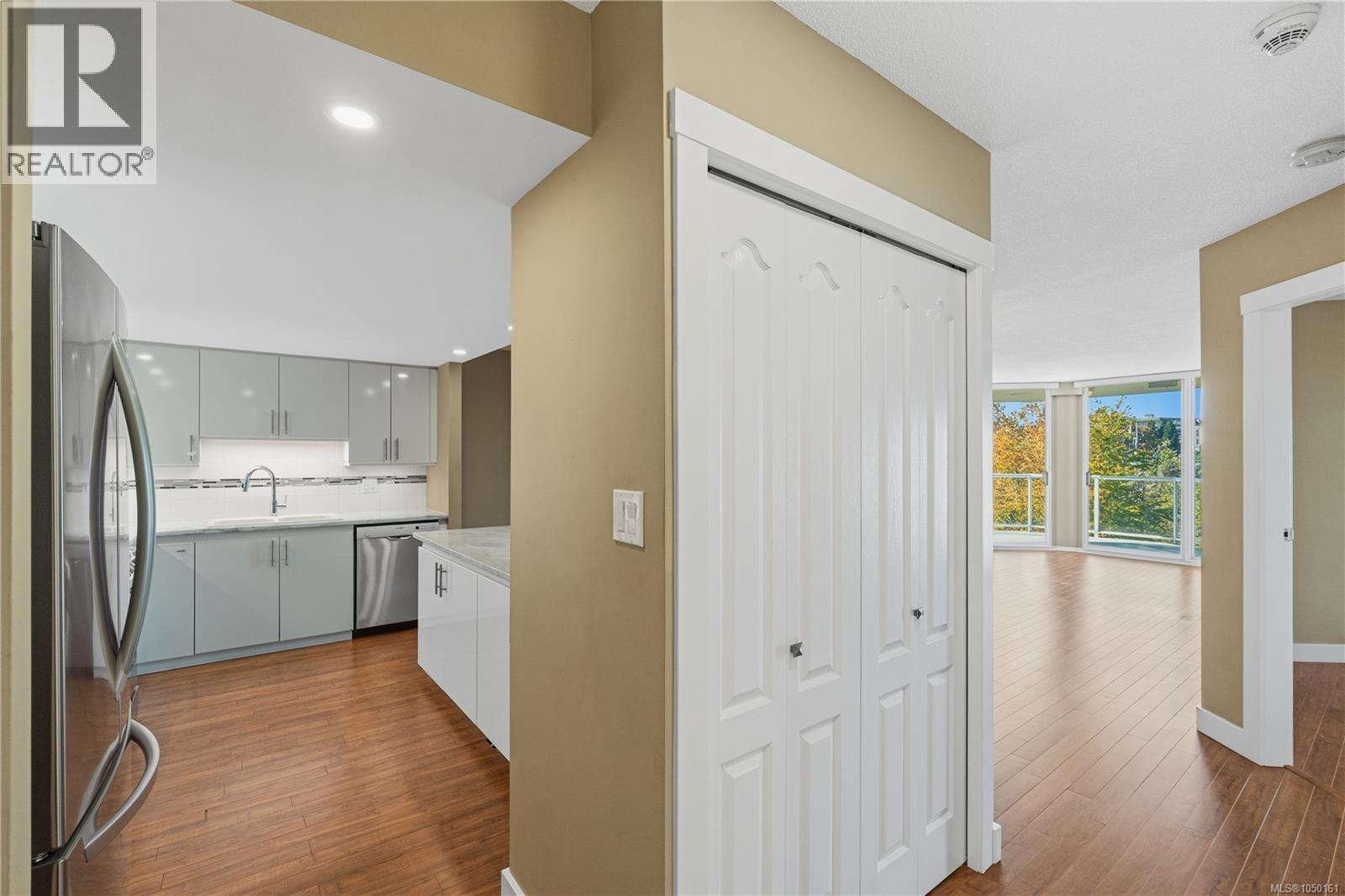 402 158 Promenade Dr Property Photo 38