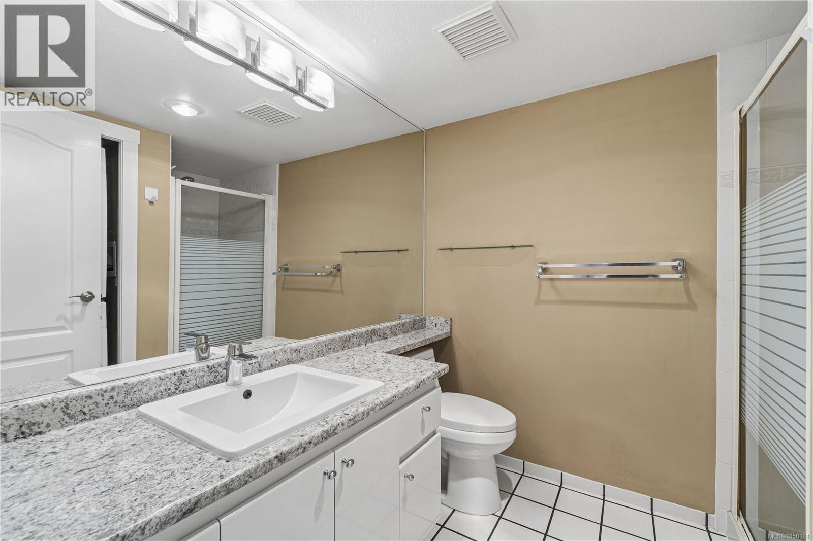402 158 Promenade Dr Property Photo 39