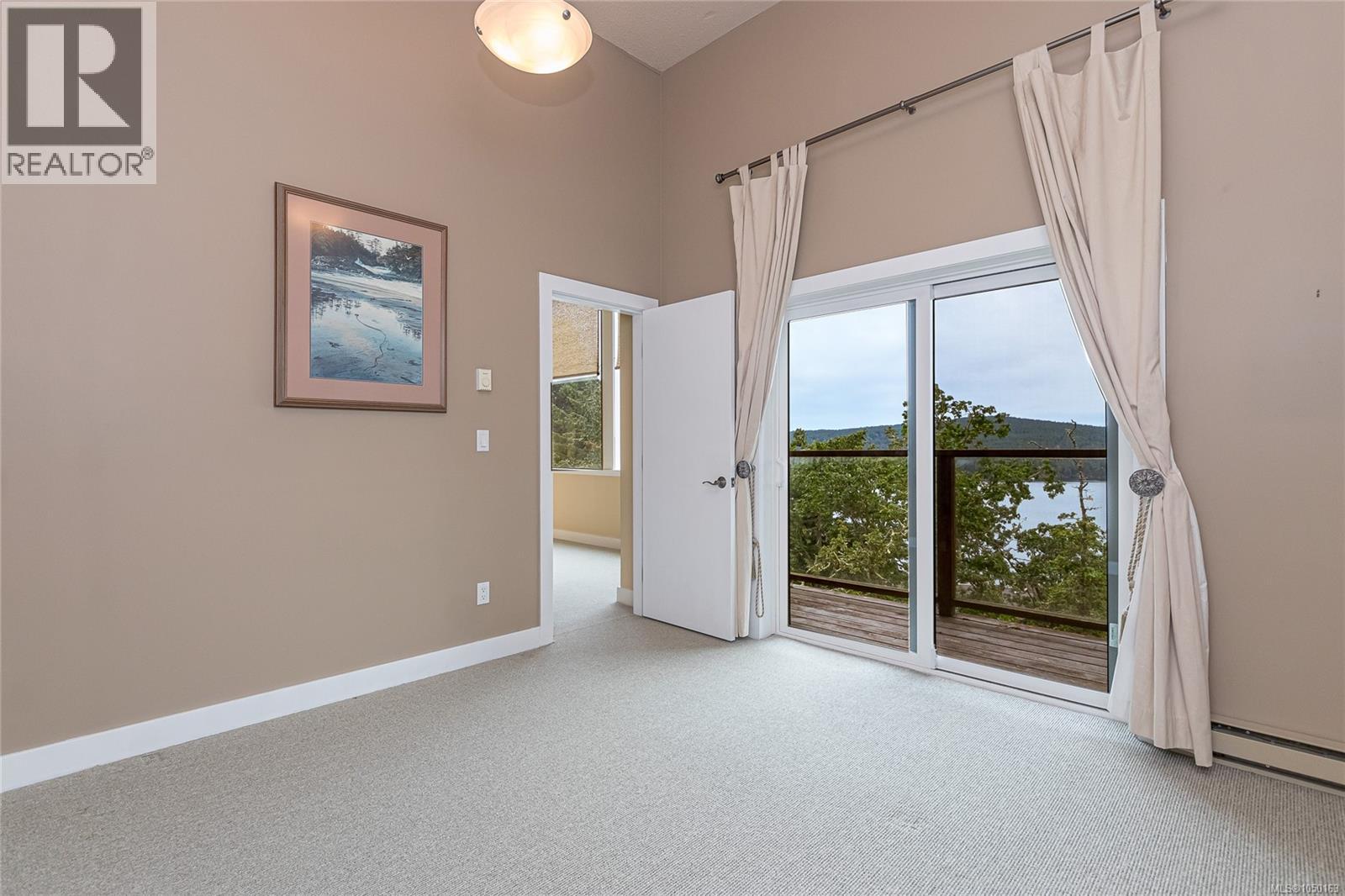 526 Bayview Pl Property Photo 26