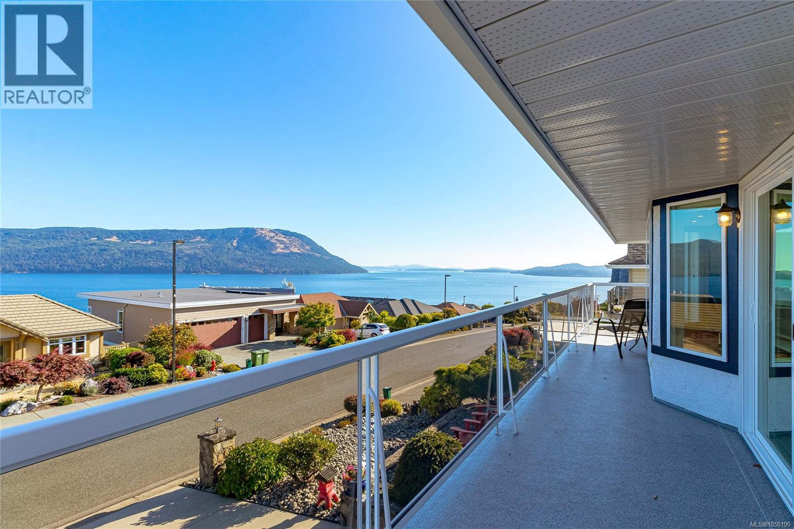 548 Marine View Property Photo 1