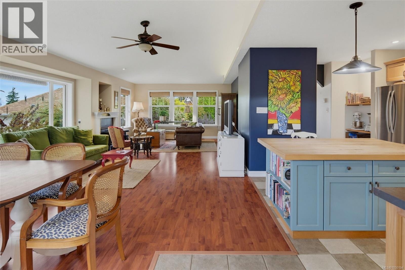 8102 Spinnaker Pl Property Photo 23