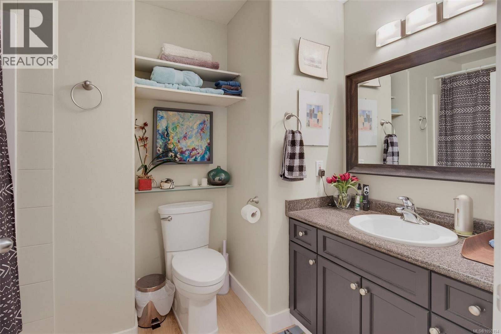 8102 Spinnaker Pl Property Photo 32