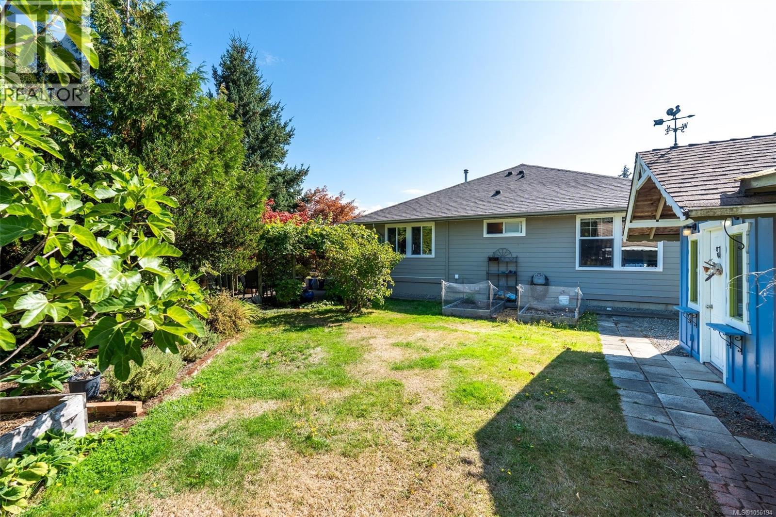 8102 Spinnaker Pl Property Photo 42
