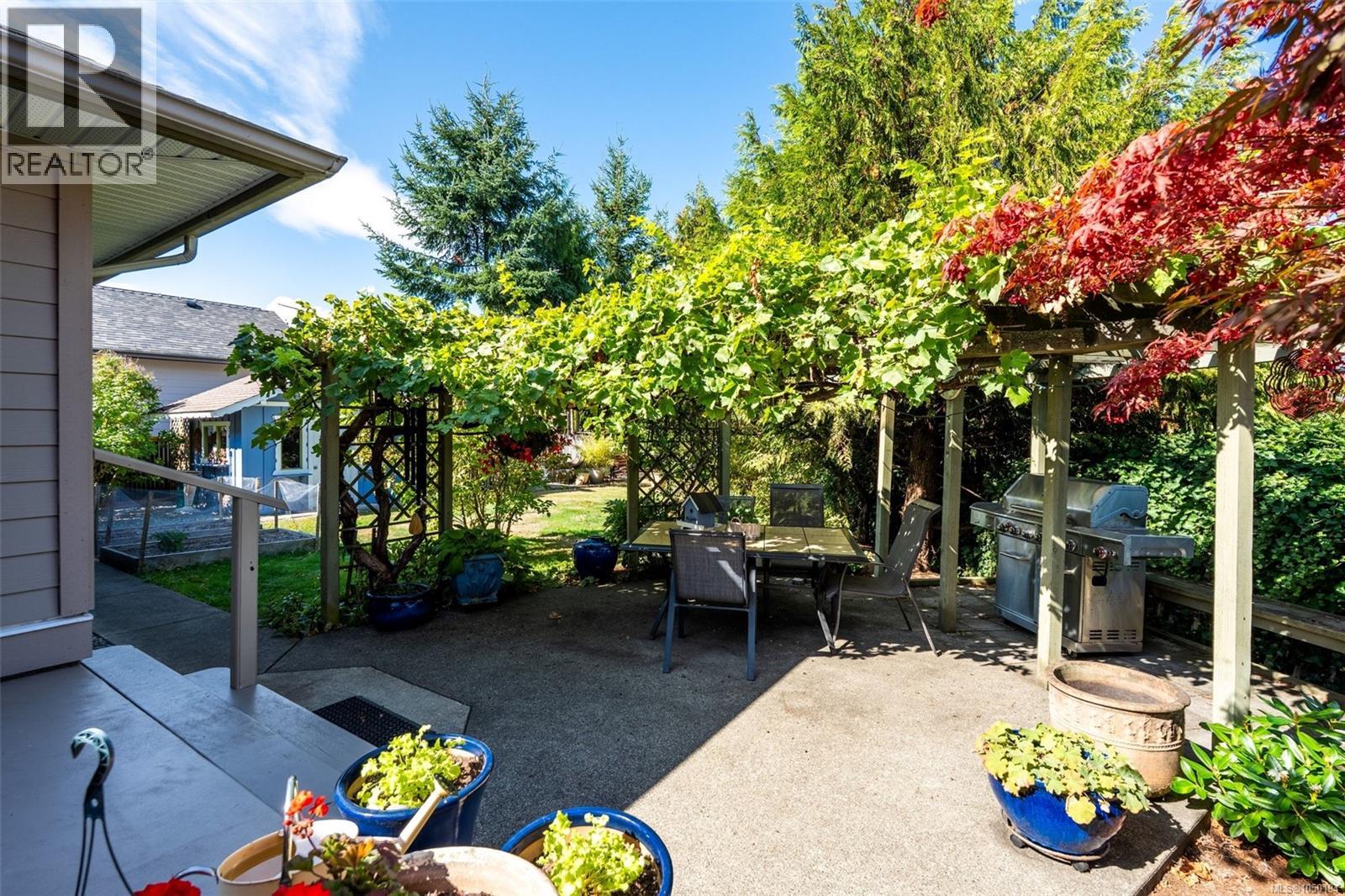 8102 Spinnaker Pl Property Photo 43