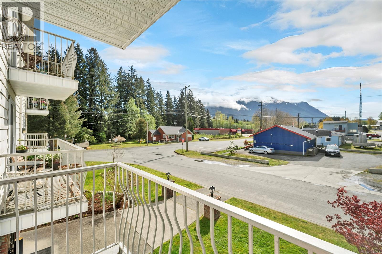 205 611 Macmillan Dr Property Photo 2