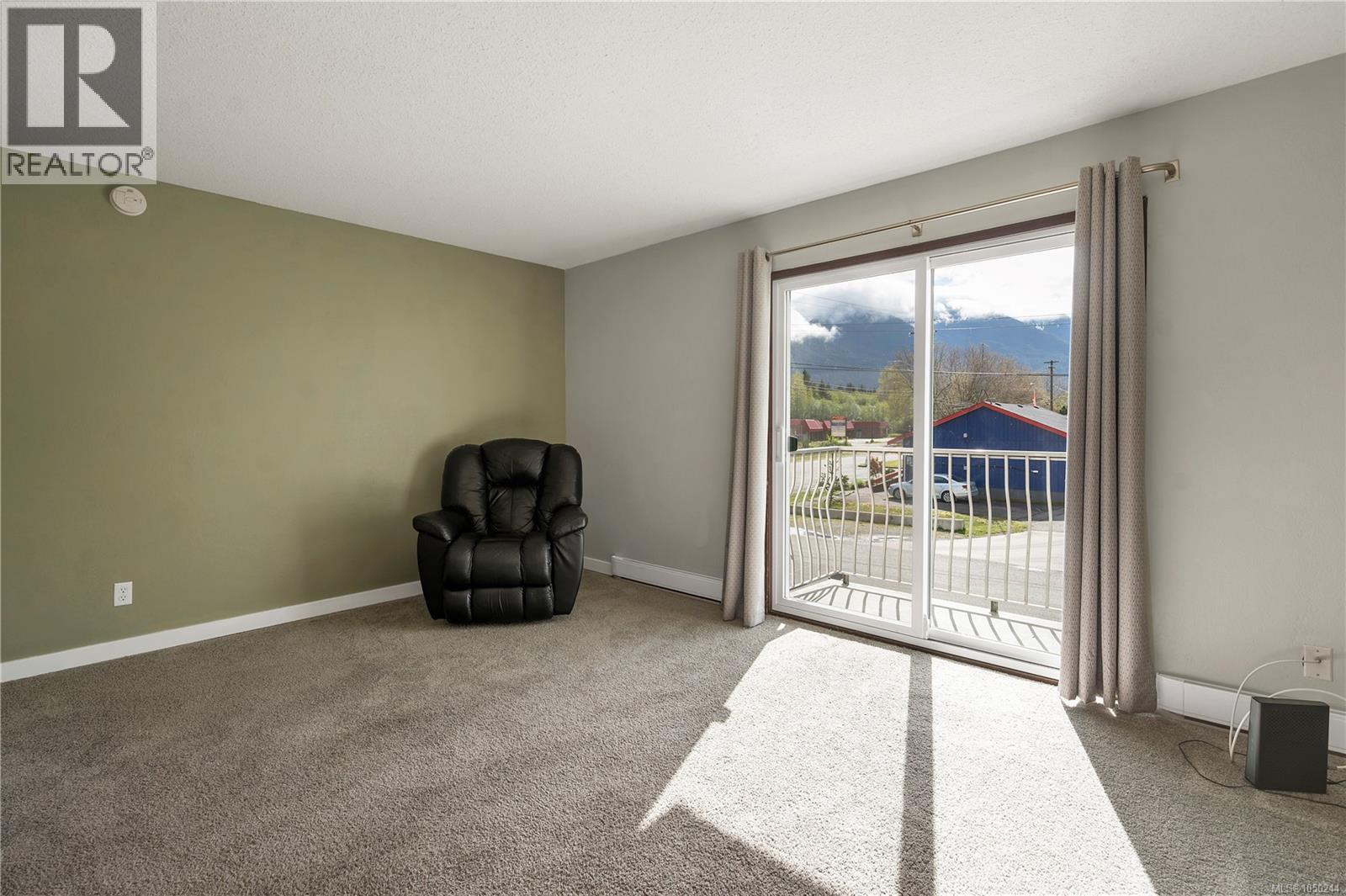 205 611 Macmillan Dr Property Photo 7