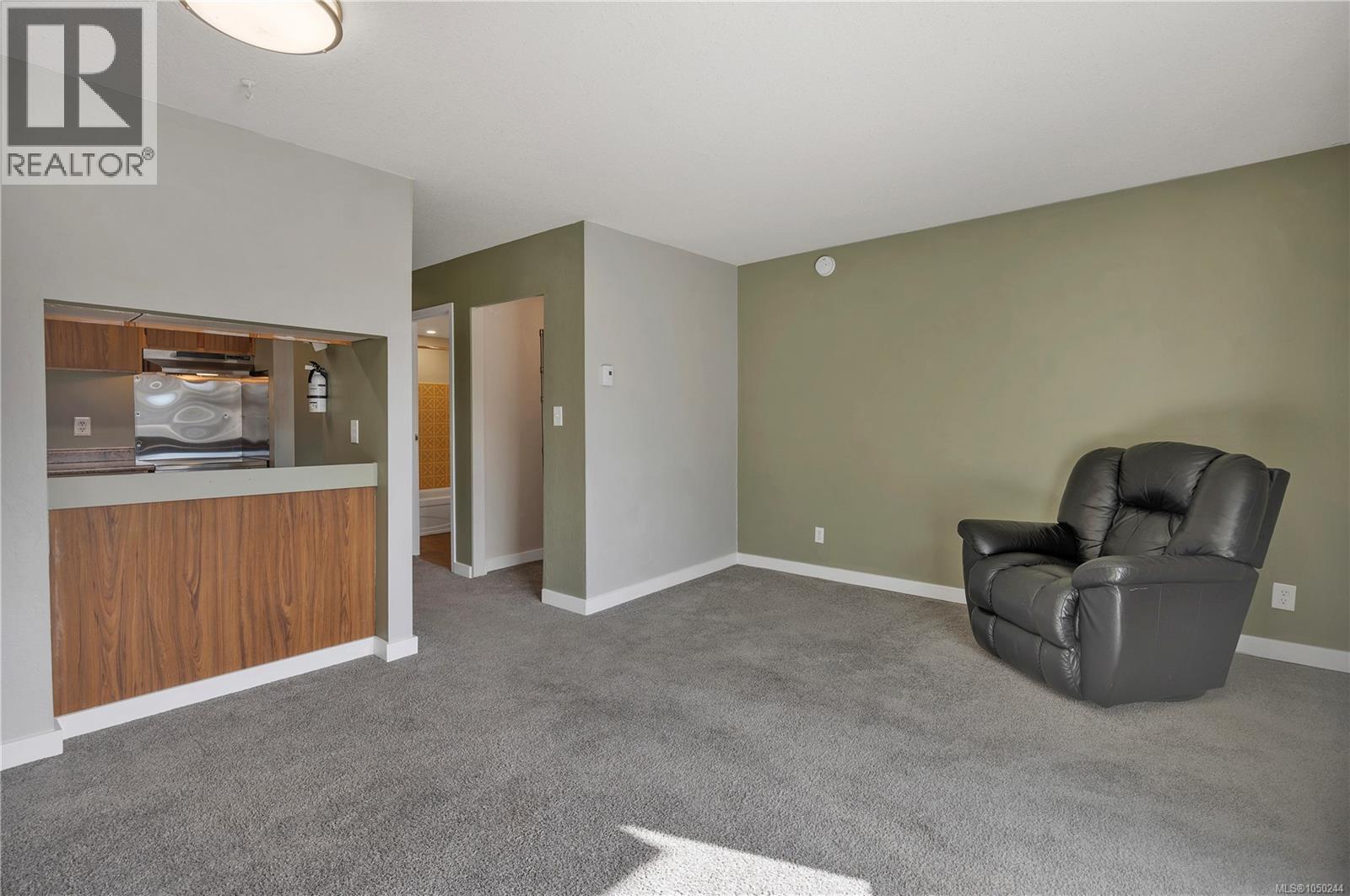 205 611 Macmillan Dr Property Photo 9