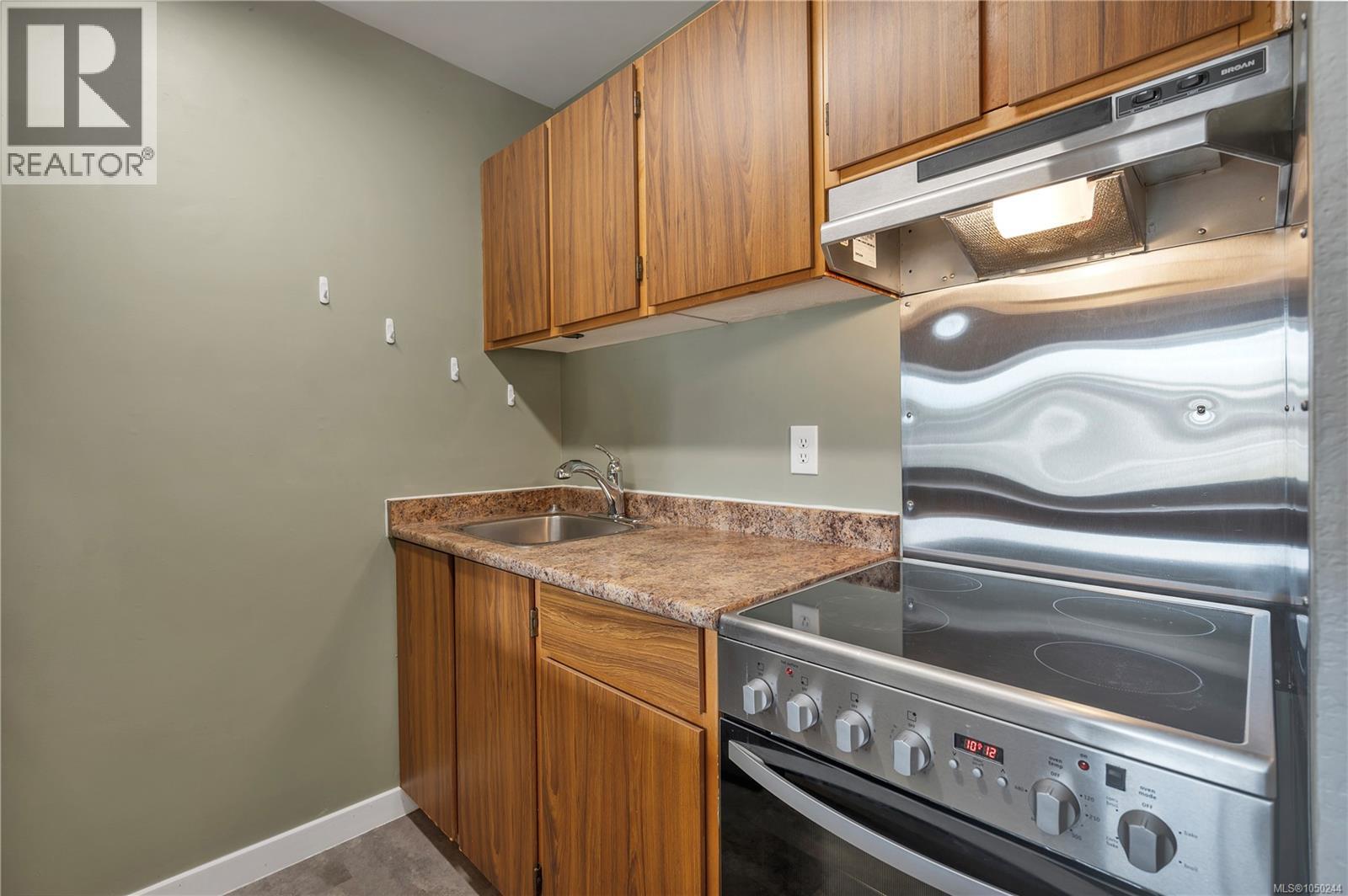 205 611 Macmillan Dr Property Photo 12
