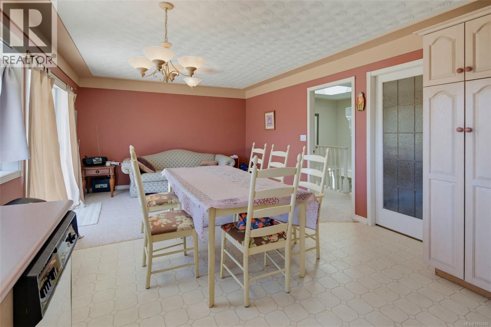 1847 El Sereno Dr Property Photo 13