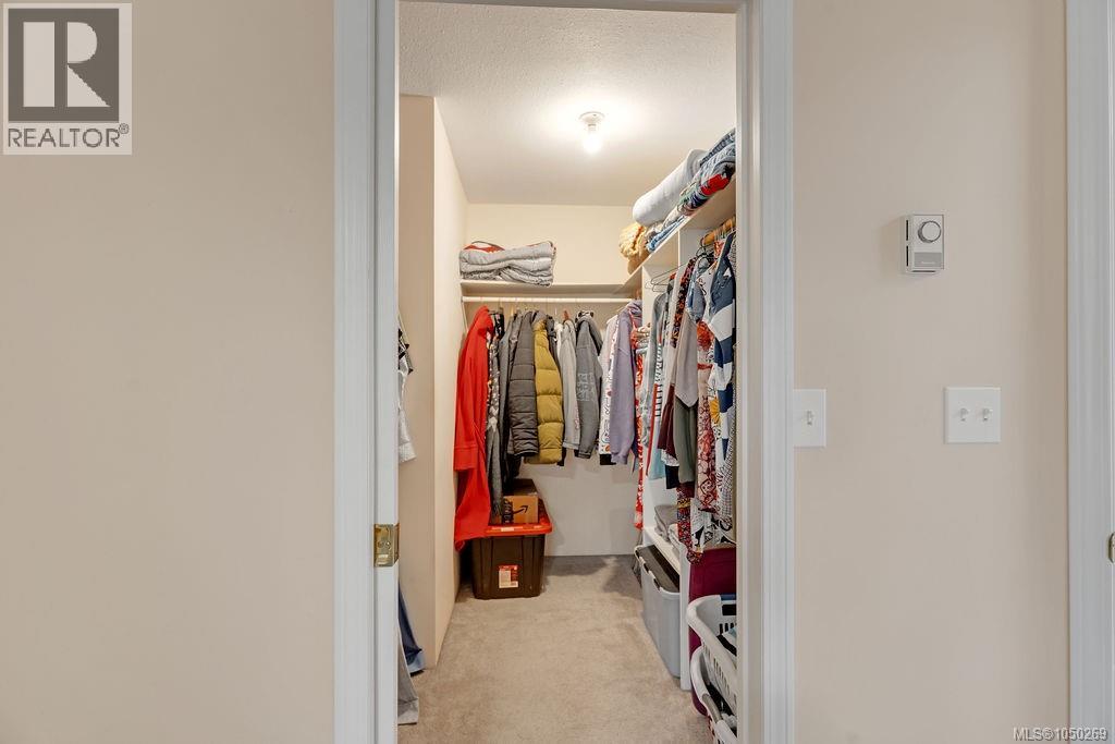 950 Mcdonald St Property Photo 26
