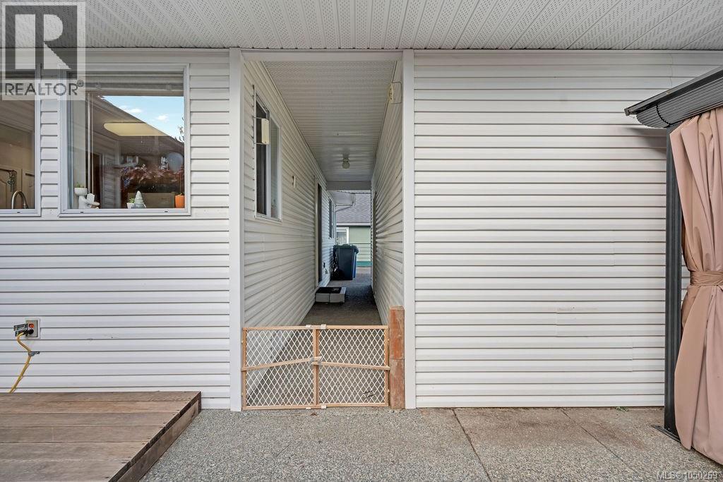 950 Mcdonald St Property Photo 45