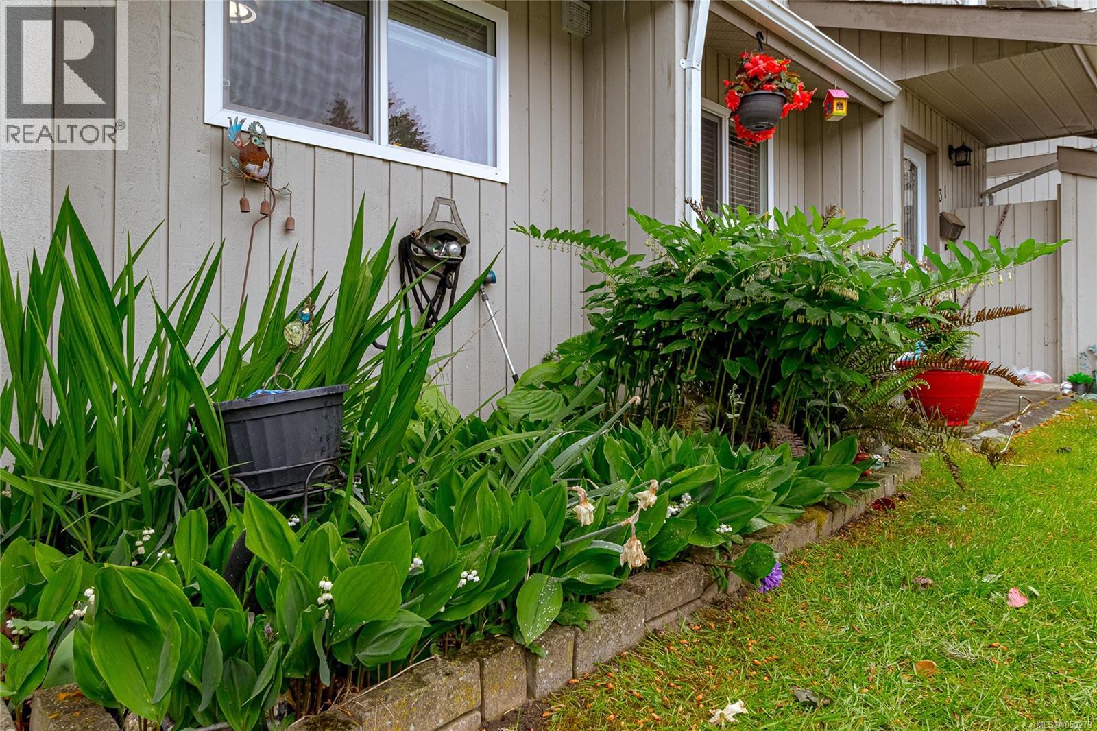 29 2771 Spencer Rd Property Photo 24
