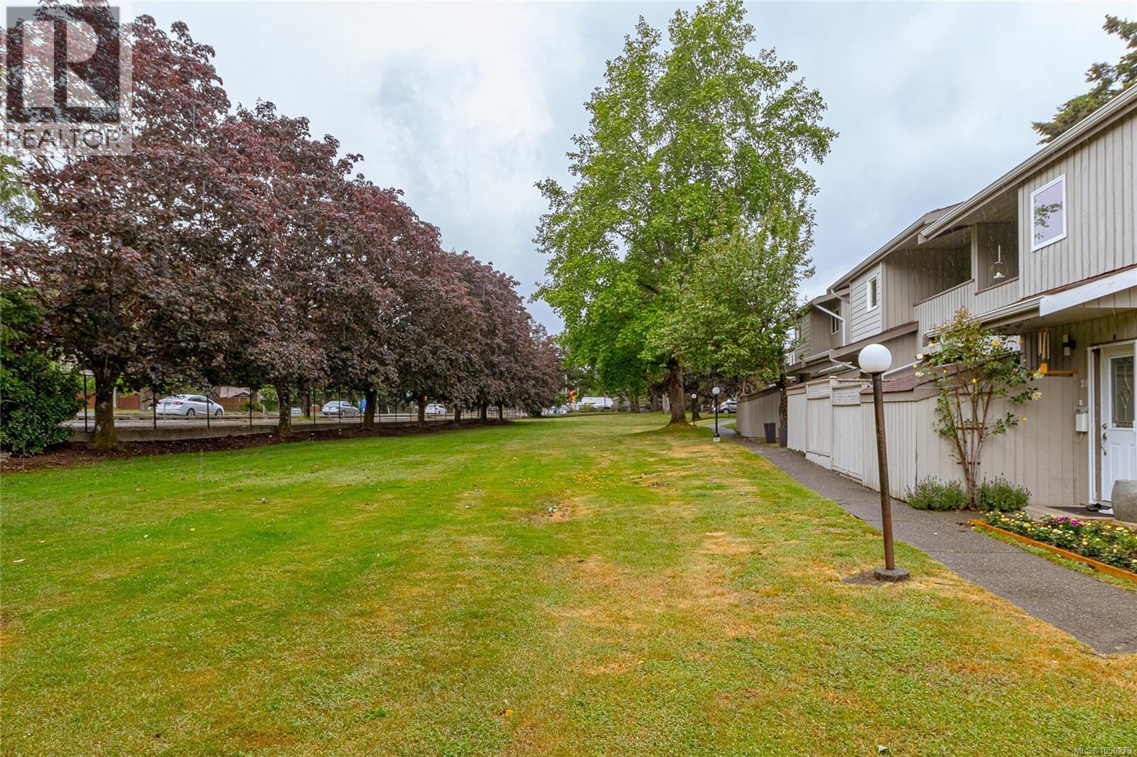 29 2771 Spencer Rd Property Photo 25