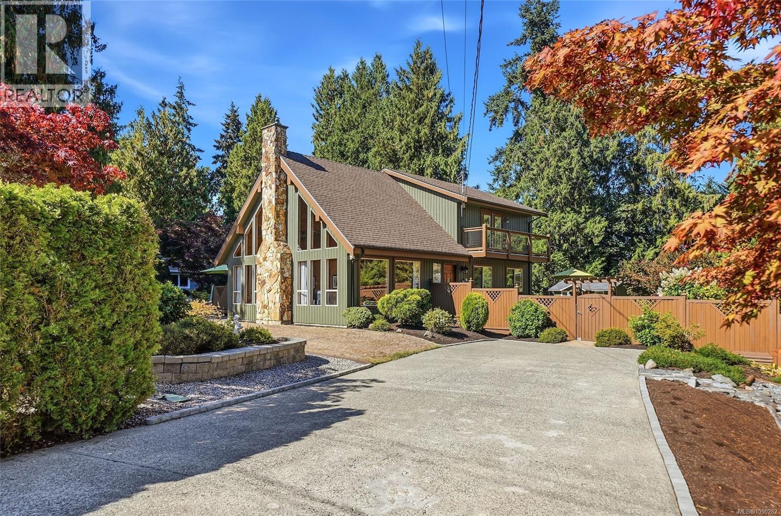 1843 Amelia Cres Property Photo 1