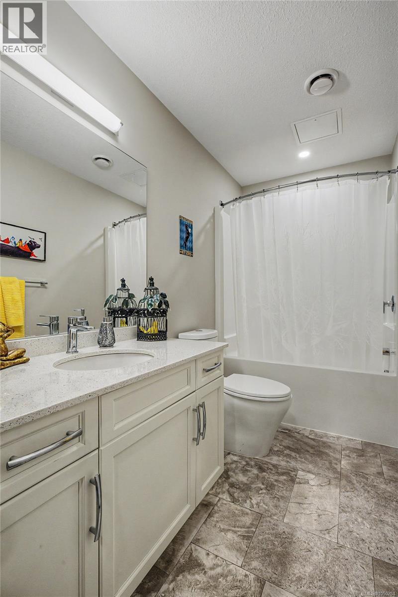 4165 Emerald Woods Pl Property Photo 40