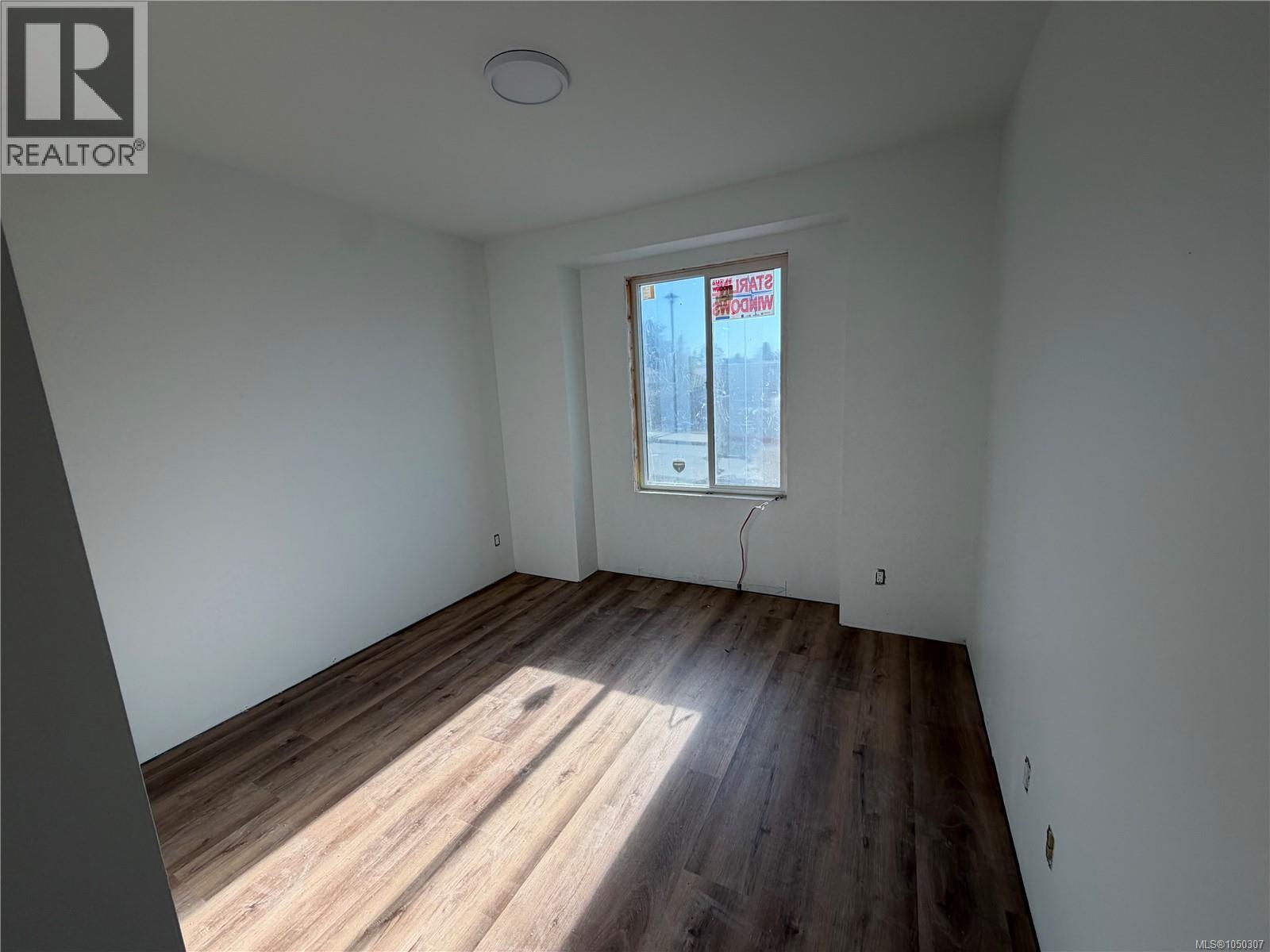 D 6897 Galaxie Rd Property Photo 6