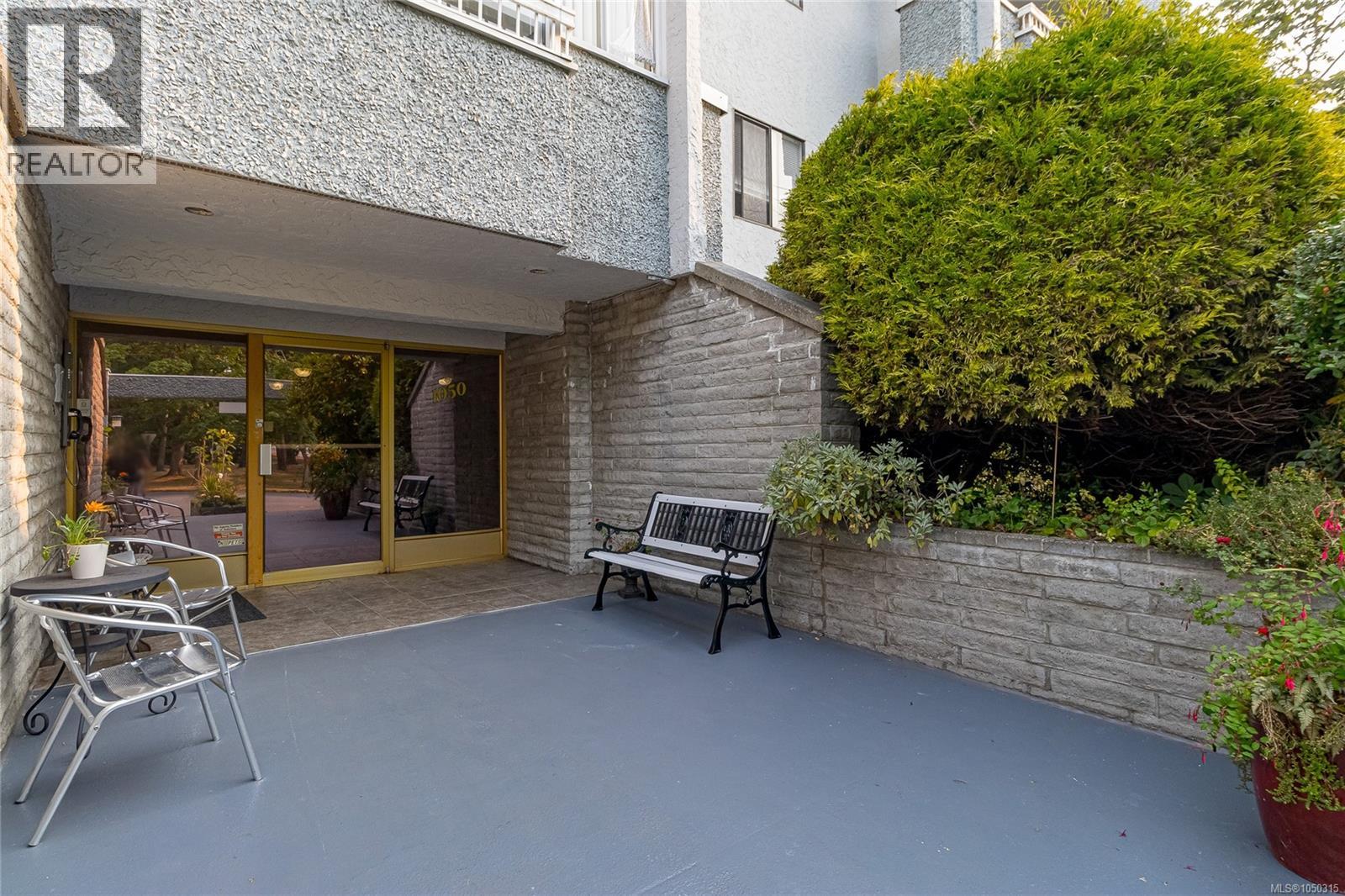 101 1050 Park Blvd Property Photo 5