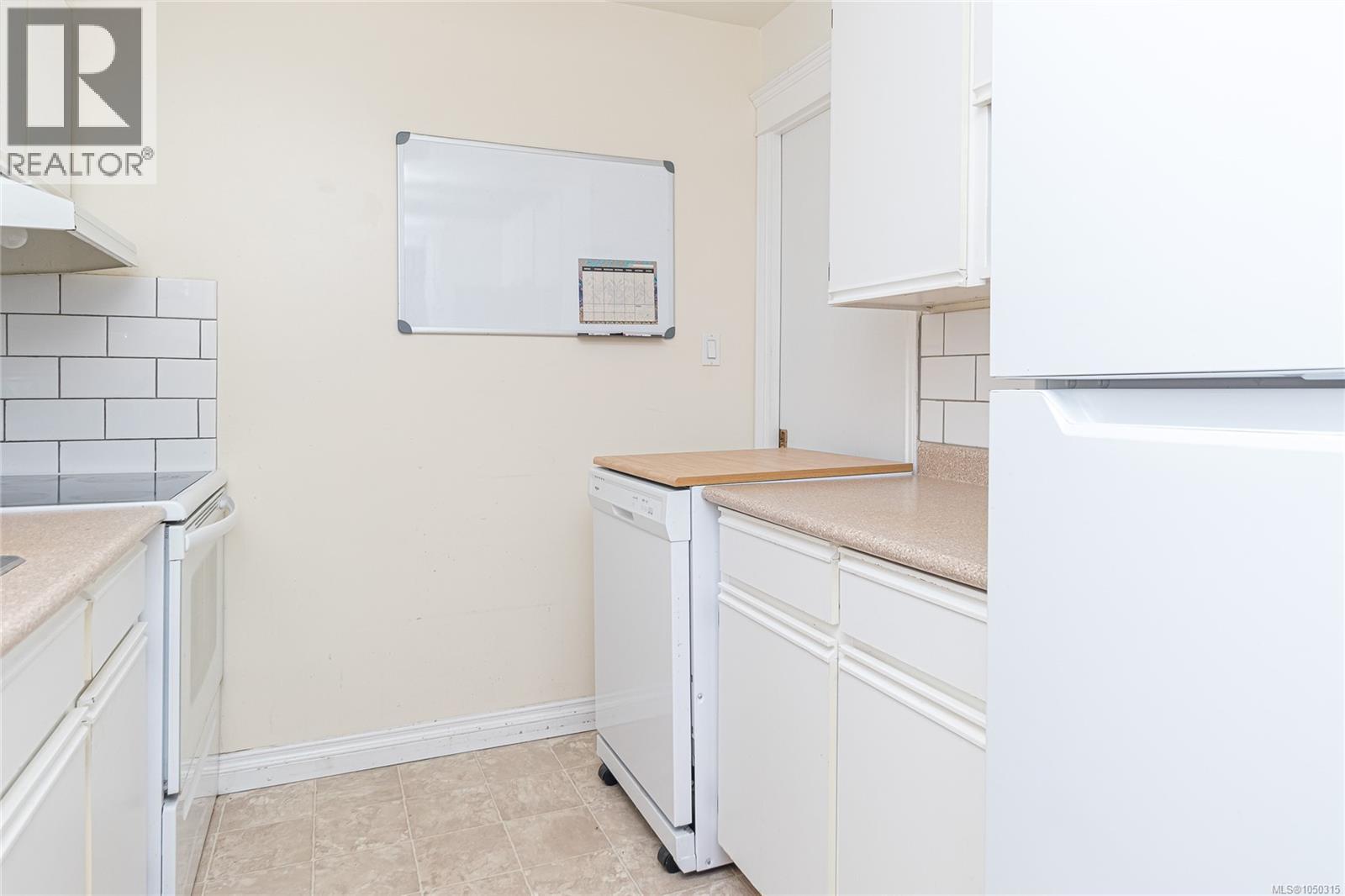 101 1050 Park Blvd Property Photo 14