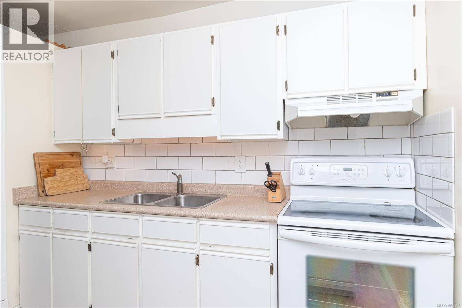 101 1050 Park Blvd Property Photo 15