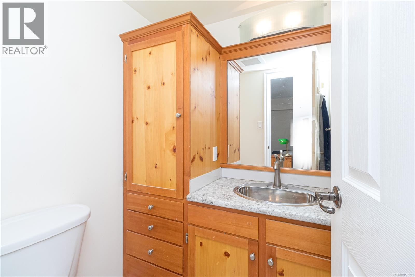 101 1050 Park Blvd Property Photo 18