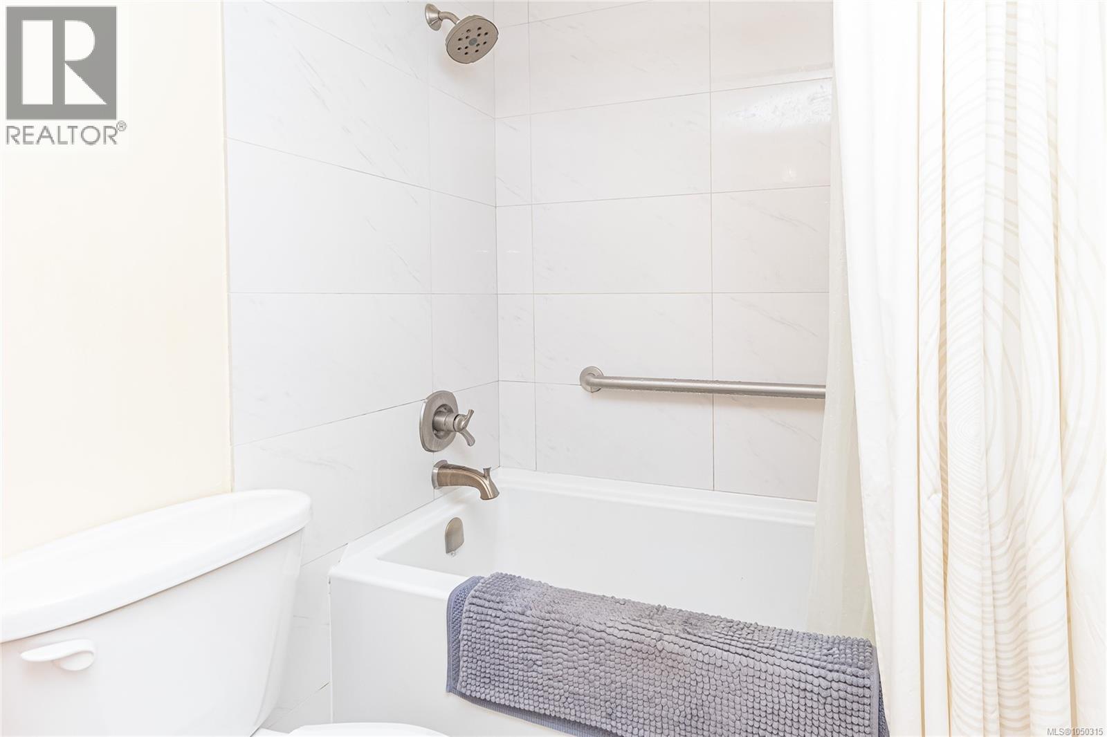 101 1050 Park Blvd Property Photo 22