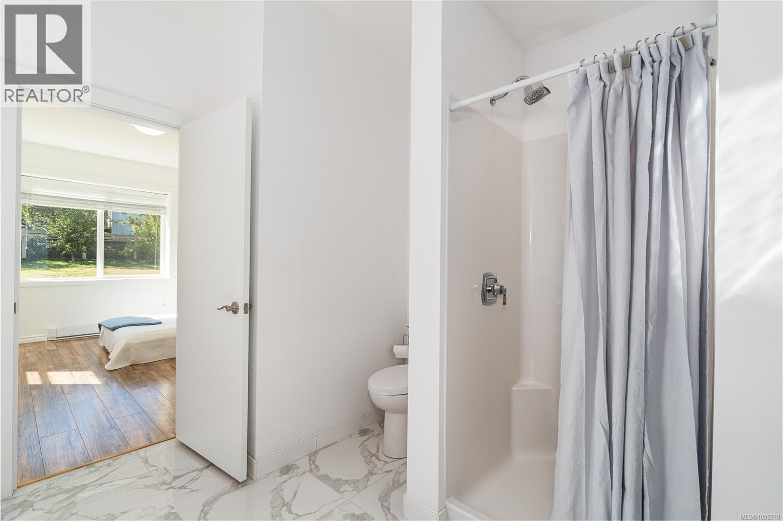 471 Selby St Property Photo 41