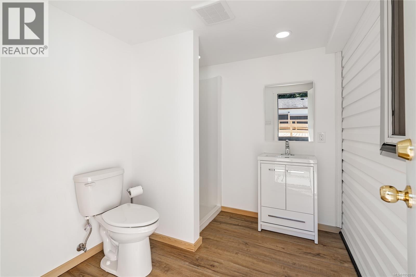471 Selby St Property Photo 55