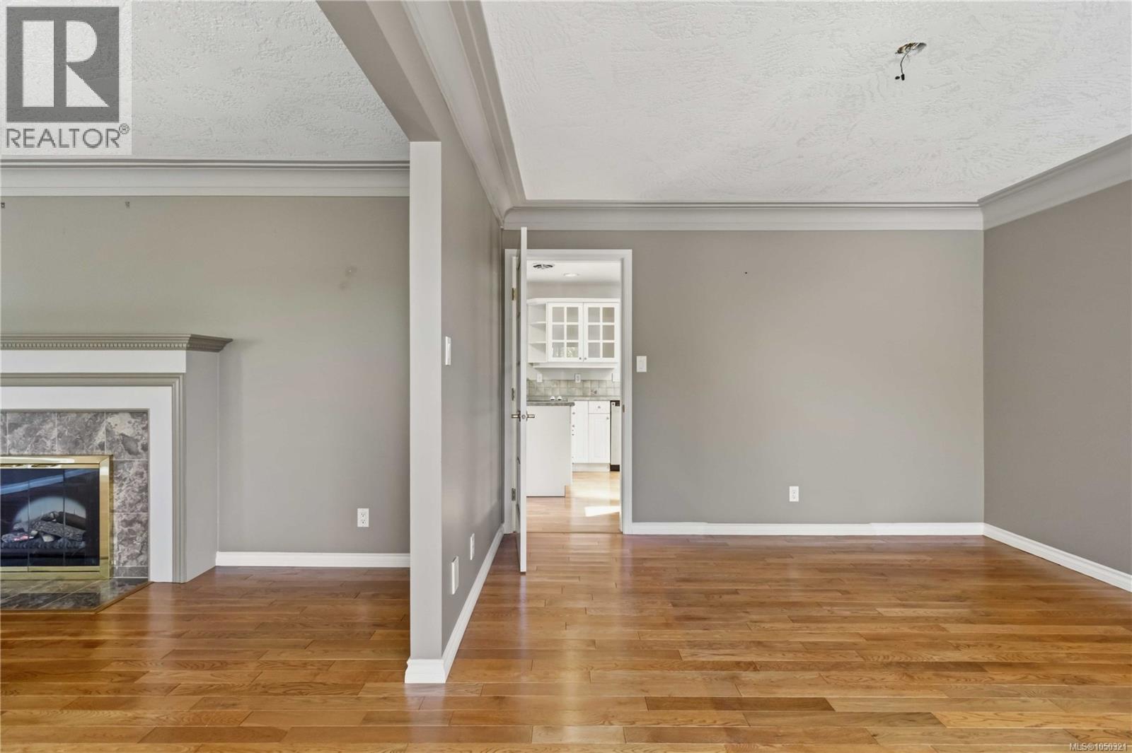 4343 Emily Carr Dr Property Photo 7