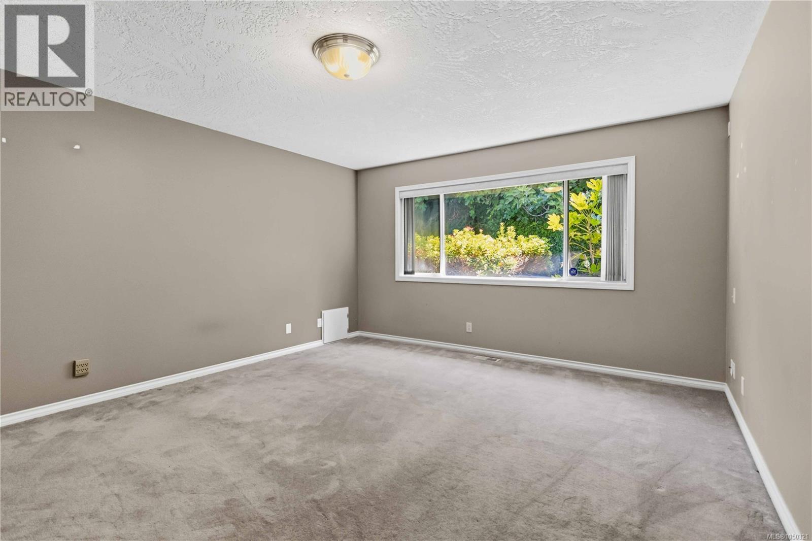 4343 Emily Carr Dr Property Photo 17