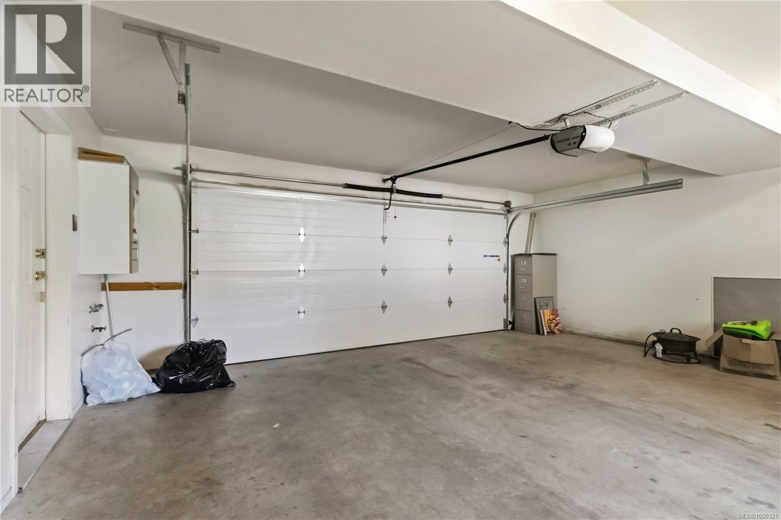 4343 Emily Carr Dr Property Photo 28